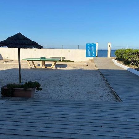 Hyeres Studio Les Pieds Dans L Eau Au Grand Sud Exterior photo