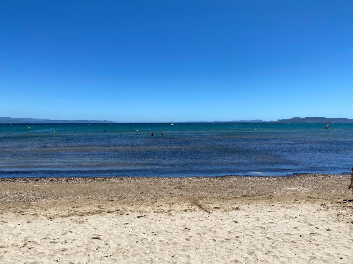 Hyeres Studio Les Pieds Dans L Eau Au Grand Sud Exterior photo