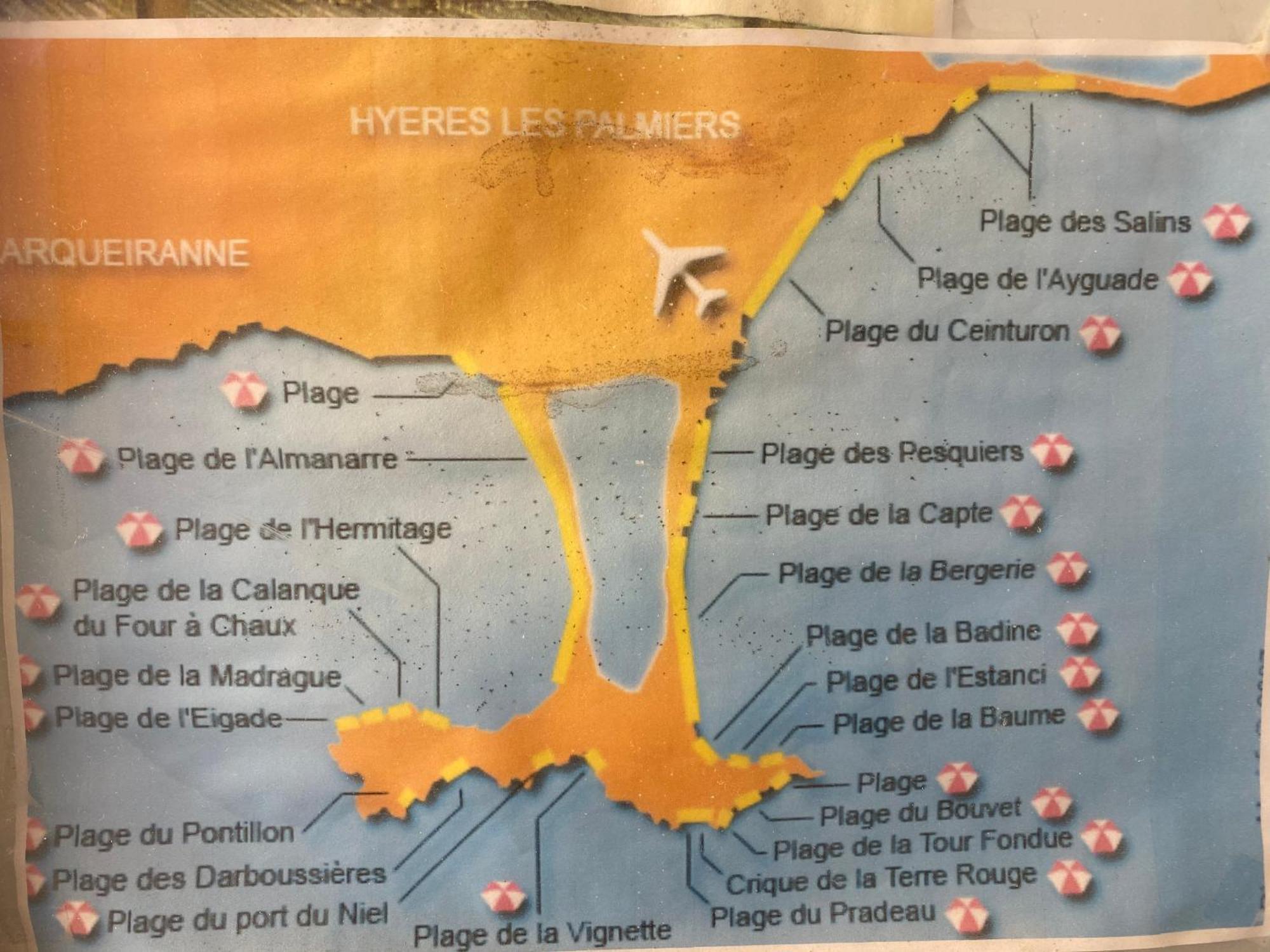 Hyeres Studio Les Pieds Dans L Eau Au Grand Sud Exterior photo
